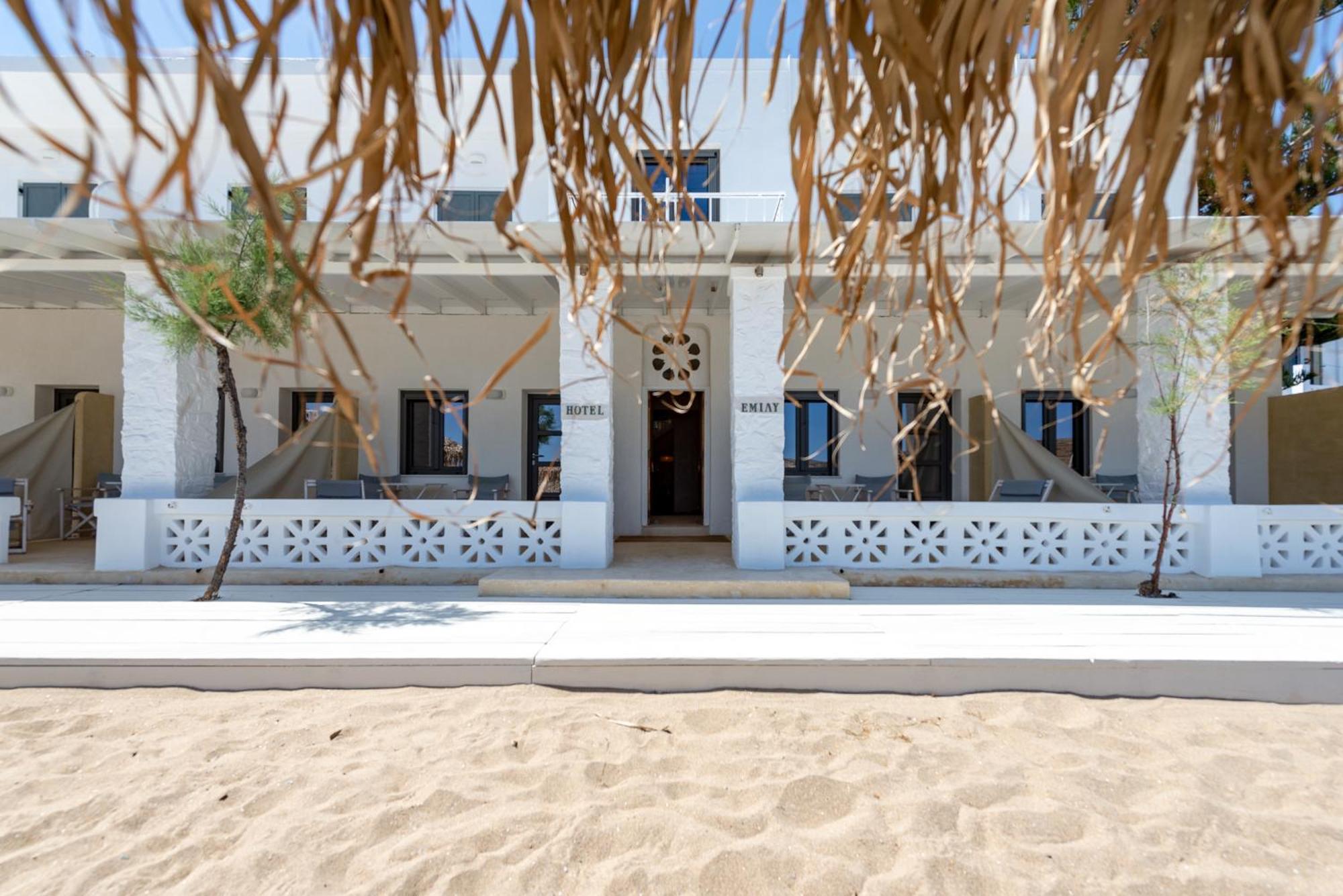 Emily Hotel Vári 외부 사진